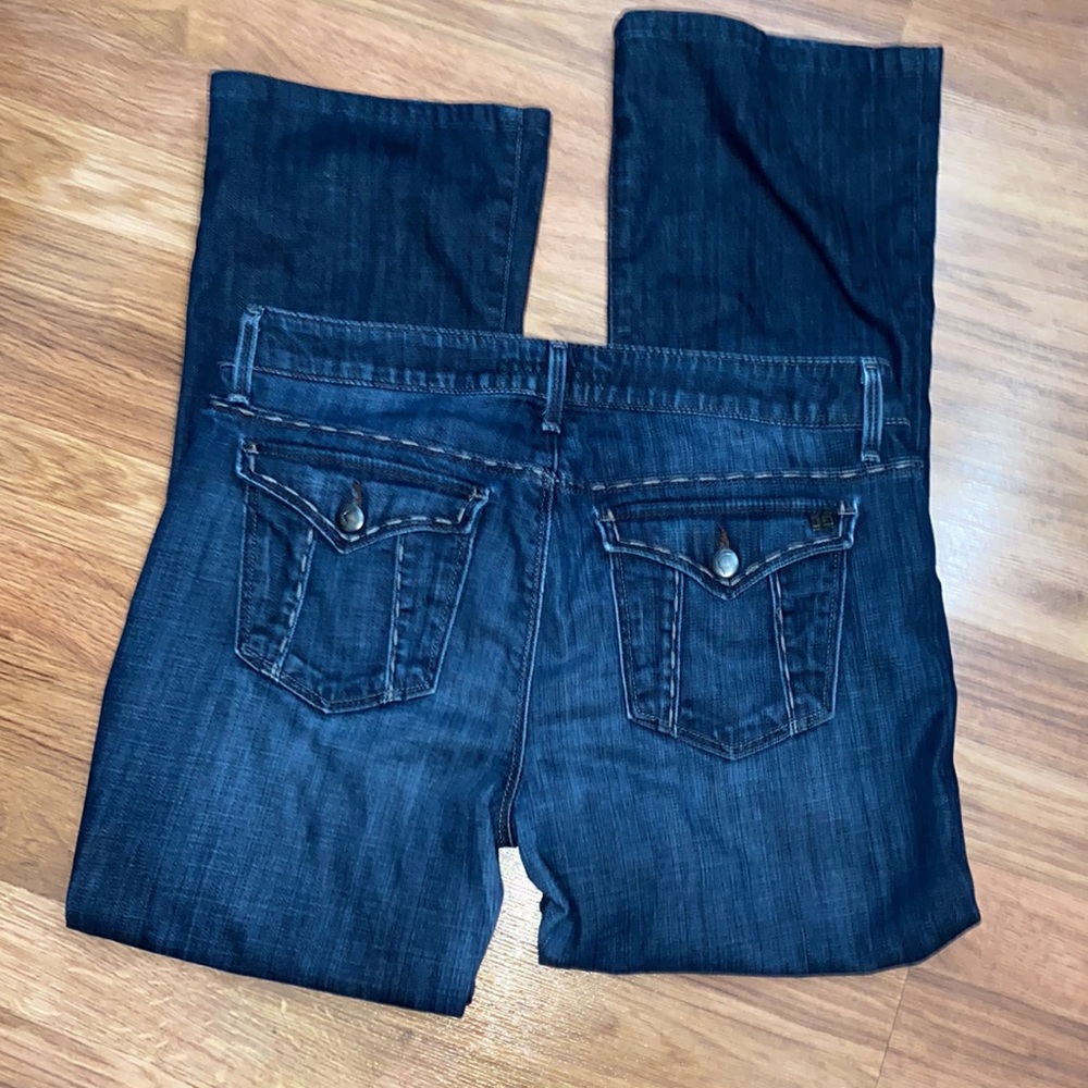 Joe’s jeans women’s Honey fit dark wash jeans, 31 waist, rise 8.25”, inseam 27”